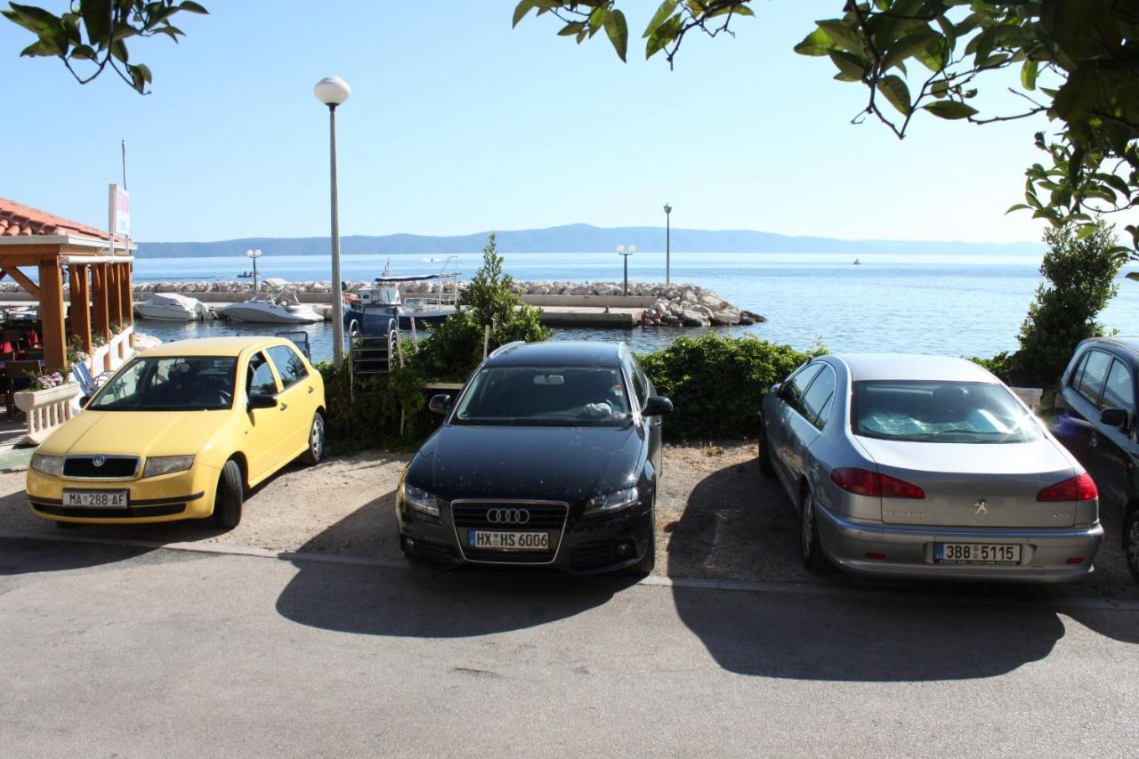 Apartments By The Sea Podgora, Makarska - 6788 Exterior photo